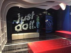 等候区-春天国际影城(中庚漫游城杜比全景声店)