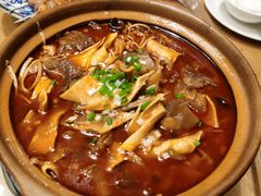 -山楂树融合菜餐厅