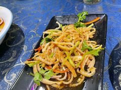 -乡村馕坑肉·烧烤·新疆菜·本地人更爱吃(阿勒泰首店)