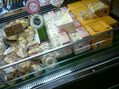 -万利隆(车站店)