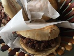-闫家驴肉老店(华电一校店)