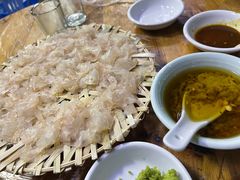 -官塘陈记鱼生·潮汕砂锅粥·牛肉火锅(潮枫路总店)