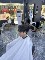 -藤野造型专业烫染接发