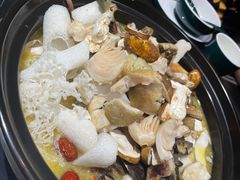 -野菌皇海景野生菌火锅(滨海大道店)