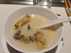 -海底捞火锅(杭州萧山宝龙广场店)