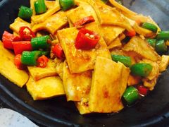 -百味手拨龙虾馆(愚园路店)