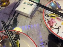 -新白鹿餐厅(百联中环店)