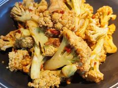 香锅花菜-蜜桃餐厅·伴山(绿宝广场店)