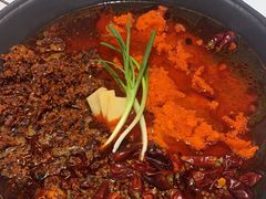 -旧街市鲜货老火锅(大光路店)