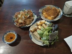-Cuc Gach Quan Restaurant