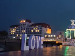 -北戴河碧螺塔海上酒吧公园