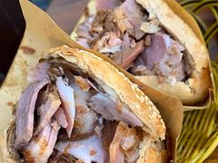 -洪峰浩老北京烧饼夹肉(角门路店)