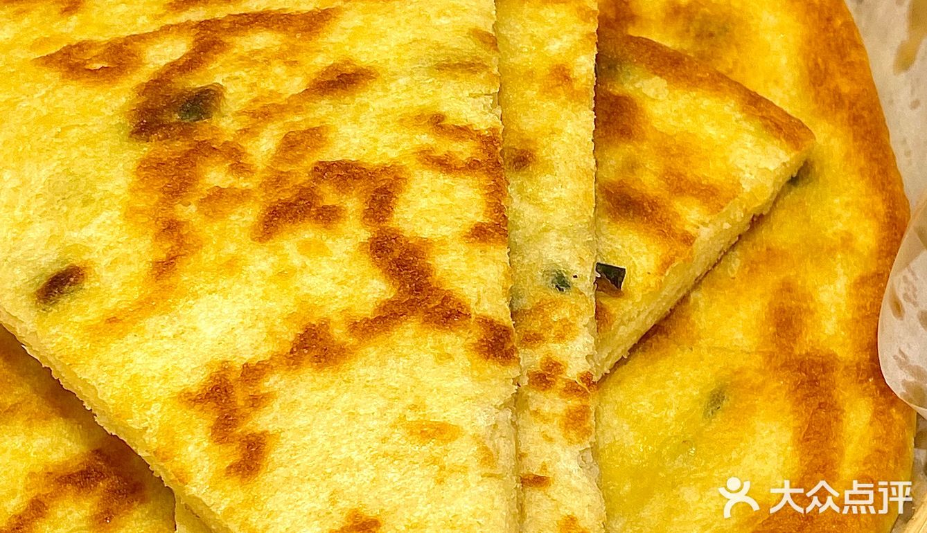 青岛巨好吃的炒鸡，饭点人巨多[流泪]