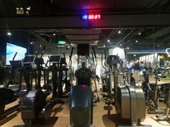 -VLines耀能运动24小时·月付制健身(京广桥店)