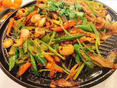 铁板鲜鱿肥肠-禾珍珠家常小馆(河南博物院店)