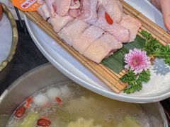 -得意咚瓜·顺德鱼生·冬瓜火锅(深圳首店)