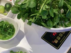 -烹然四季椰子鸡火锅(姚家园万象汇店)