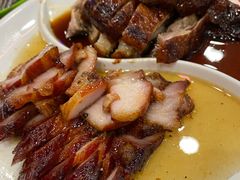 蜜汁肥叉-澳门陈光记烧味饭店(南京德基广场店)