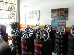 -倍耐力轮胎专卖店(碧云路店)