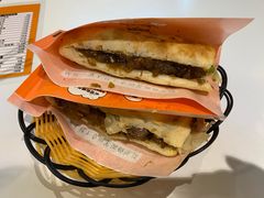 -驴公驴婆(曹杨店)