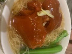 -香港百合居(LCM置汇旭辉广场店)