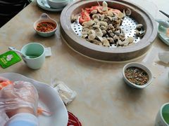 白贝-锅上蒸·特色蒸汽海鲜(龙洞店)