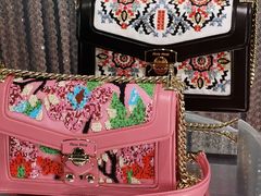 -MIU MIU(上海商城店)