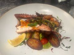 碳烤章鱼腿-LESCEDARS Brasserie Bistro香柏树