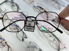 -老仙配镜厂(深圳宝安店)