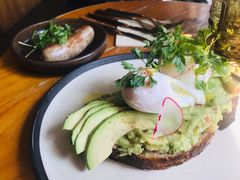 牛油果温泉蛋吐司-O'mills Sourdough Bakery&Bistro(永嘉路店)