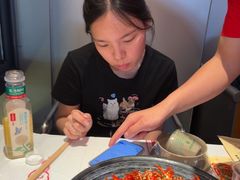 -肥肥虾庄·金牌油焖大虾(汉街SKP店)