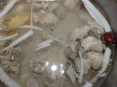 -喃喃椰·糟粕醋·椰子鸡火锅(七堡花园店)
