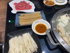 -吴记老锅底麻辣火锅(福州路店)