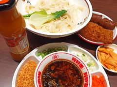 -顺溜·手工刀削面·黑金店(铜锣湾店)