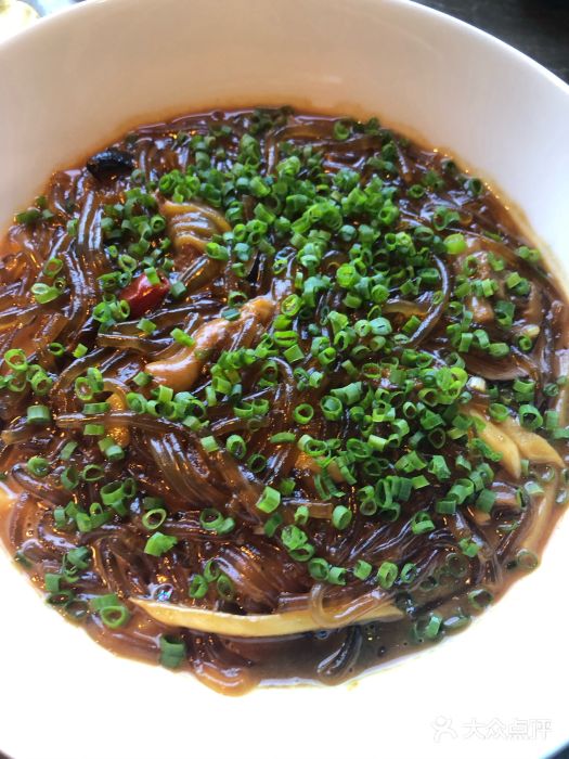 新荣记(BFC外滩金融中心店)沙蒜烧豆面图片