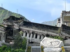 -四川汶川特大地震漩口中学遗址