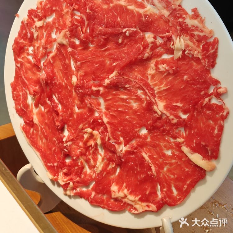 今天火锅吃撑了，超满足