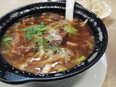 -闫家驴肉老店(华电一校店)