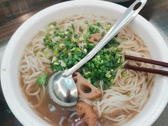 莲藕牛骨汤濑粉-优之名鹅城