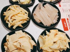 -三江源活鱼现烤(维多利摩尔城店)