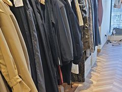 -眷顾自助服装工作室(中南金石国际广场A座店)