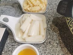 -嘎洒汤锅·花腰傣美食