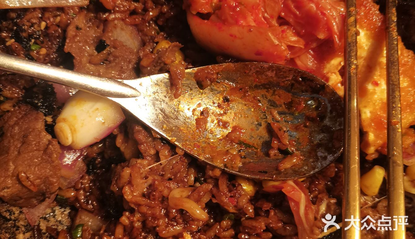 这家石锅拌饭是我每次来都必须点的菜品