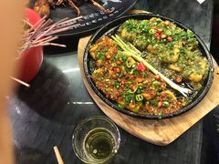 -何师烧烤·香辣蟹·川菜·30年老品牌(太古里旗舰店)