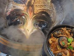 招牌柴火灶台鱼头-好灶头妈妈菜·千岛湖土菜地标美食
