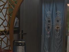 -三江源美食城