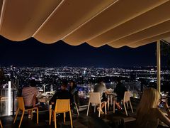 -草山夜未眠景观餐厅