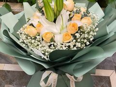 -亭亭鲜花店(中山北路店)