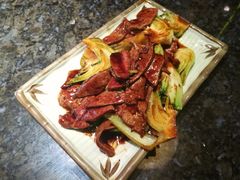 菜梗炒猪肝-菲乐餐厅(三十年经营·湖滨路店)