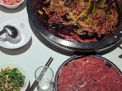 -茅草房·河畔园林火锅